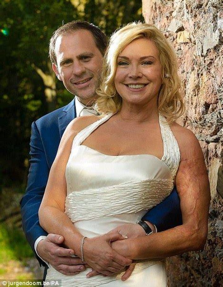Who is Amanda Redman dating? Amanda Redman boyfriend, husband