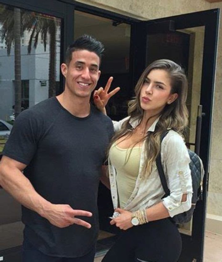 Who is Anllela Sagra dating? Anllela Sagra boyfriend, husband