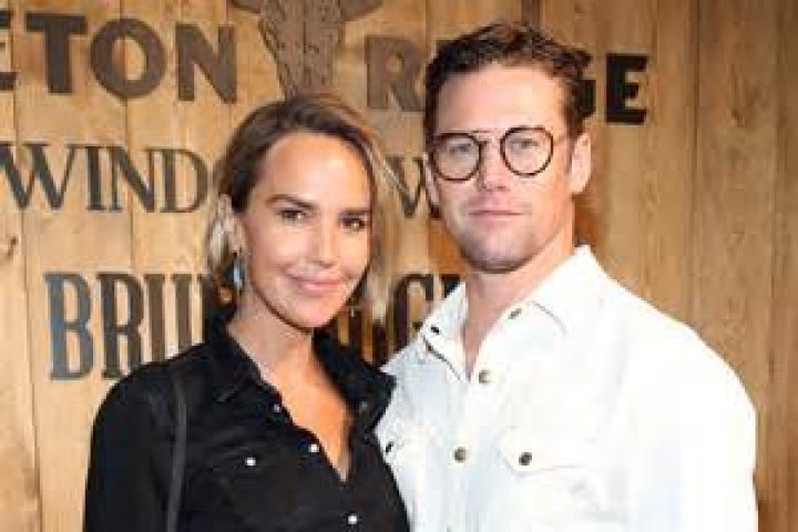 Who is Arielle Kebbel dating? Arielle Kebbel boyfriend, husband