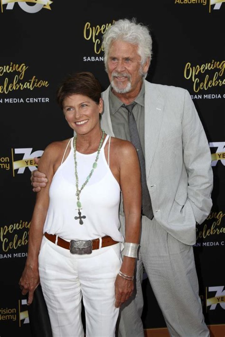 Who is Barry Bostwick dating? Barry Bostwick girlfriend, wife