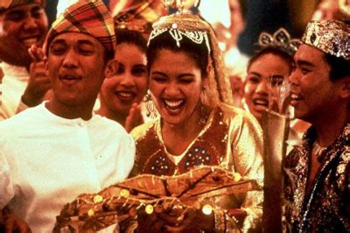 Who is Bernadette Balagtas dating? Bernadette Balagtas boyfriend, husband