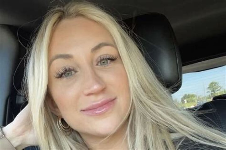 Who is Billie Louise? Bridge Flash Leaked Video and Images, Twitter, Instagram
