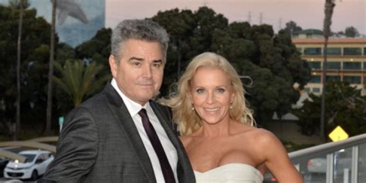 Who is Christopher Knight dating? Christopher Knight girlfriend, wife