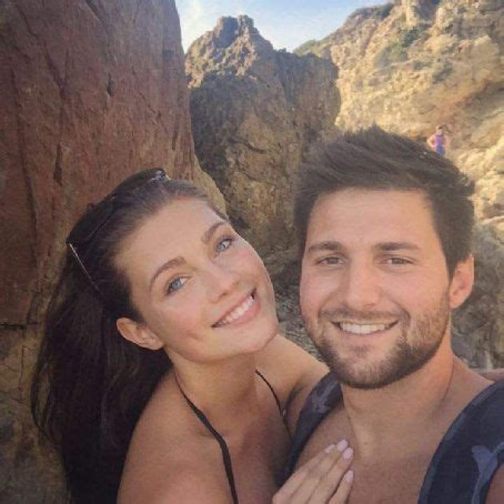 Who is Cody Kessler dating? Cody Kessler girlfriend, wife