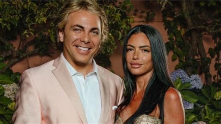 Who is Cristian Castro dating? Cristian Castro girlfriend, wife