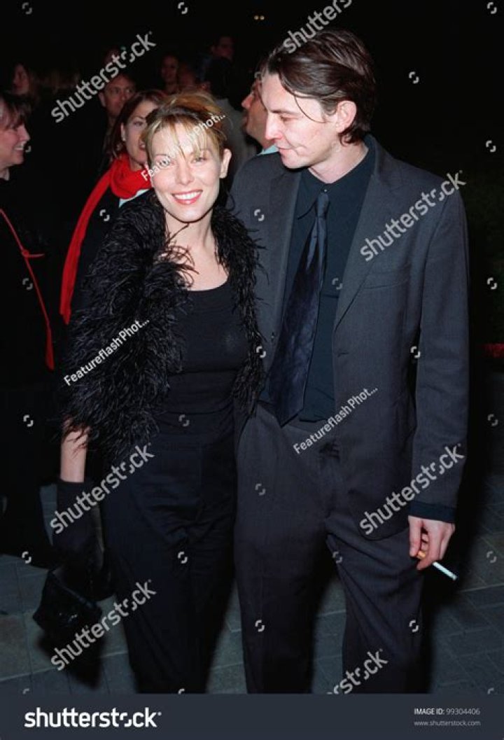 Who is Deborah Kara Unger dating? Deborah Kara Unger boyfriend, husband