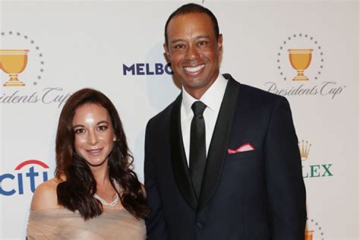 Who is Erica Hunton dating? Erica Hunton boyfriend, husband