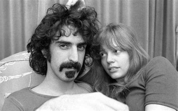 Who is Frank Zappa dating? Frank Zappa girlfriend, wife