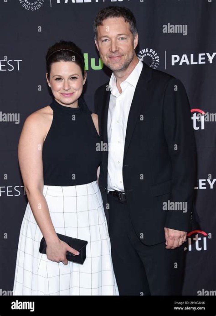 Who is George Newbern dating? George Newbern girlfriend, wife
