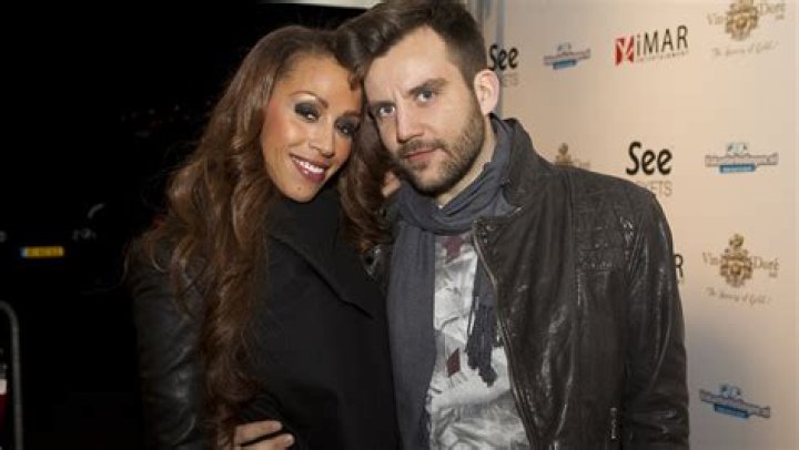Who is Glennis Grace dating? Glennis Grace boyfriend, husband