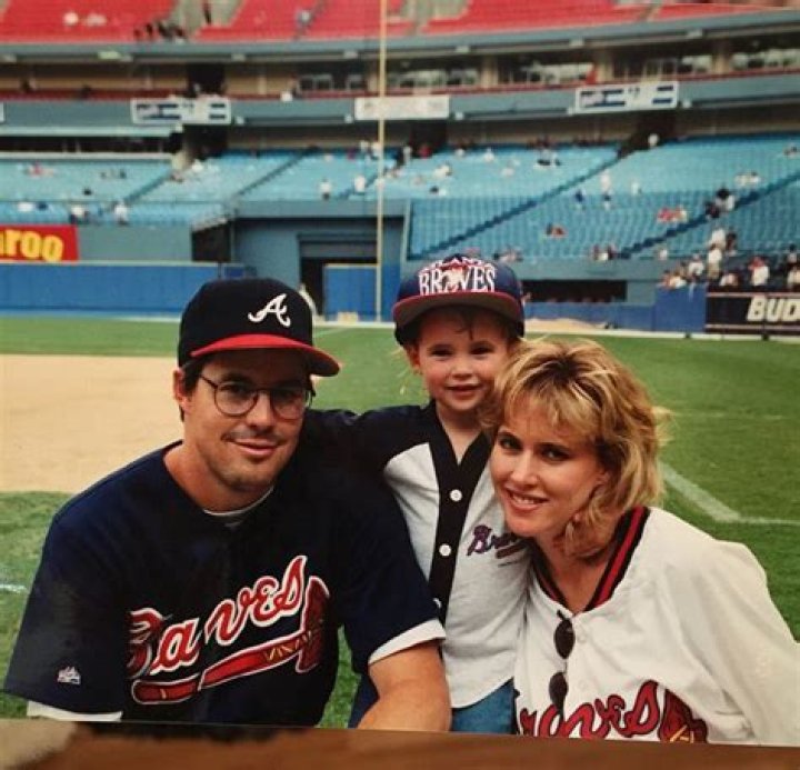 Who is Greg Maddux dating? Greg Maddux girlfriend, wife