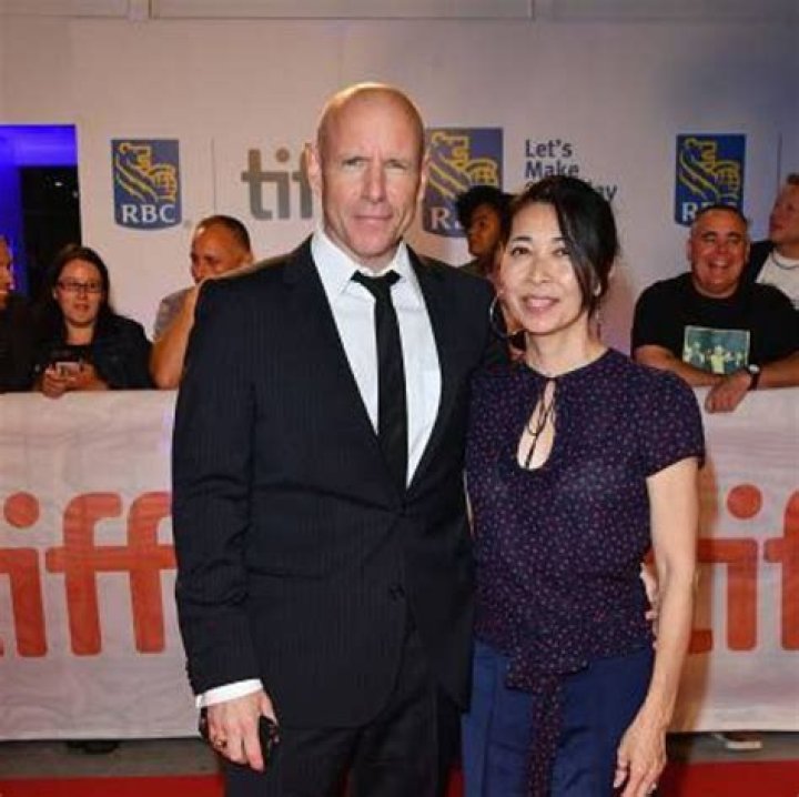Who is Hugh Dillon dating? Hugh Dillon girlfriend, wife