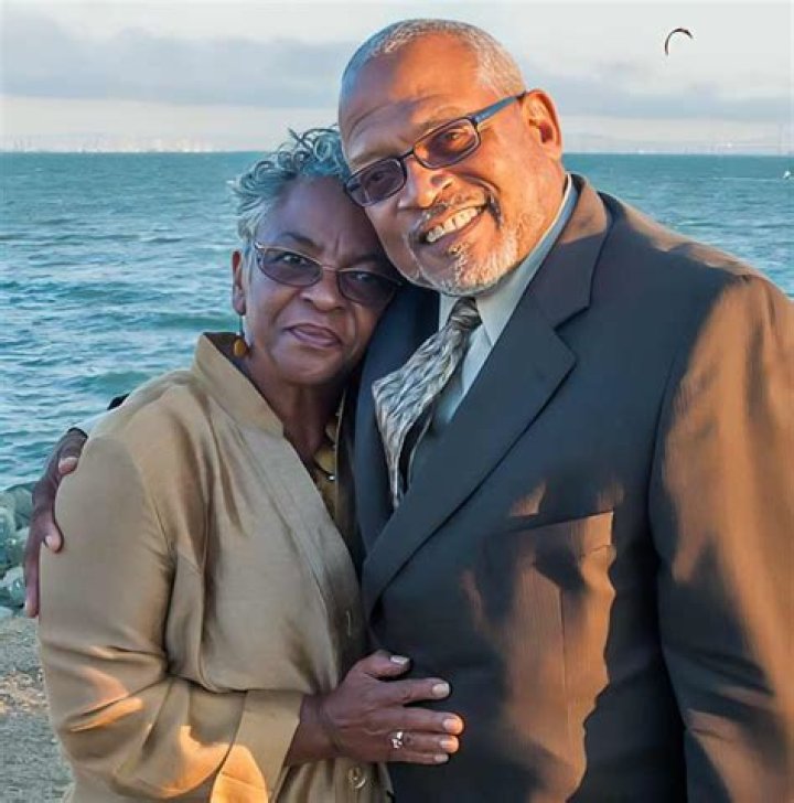 Who is Jeanette Adair Bradshaw dating? Jeanette Adair Bradshaw boyfriend, husband