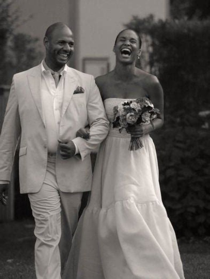 Who is Joy Bryant dating? Joy Bryant boyfriend, husband