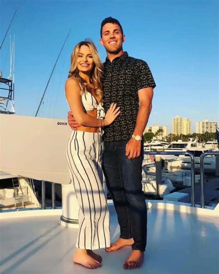 Who Is Juliette Porter? New Details About The 'Siesta Key' Star — Including Her Relationship With Alex Kompothecras
