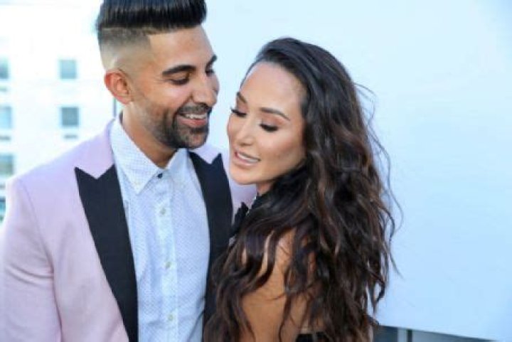 Who is Laura Avila dating? Laura Avila boyfriend, husband