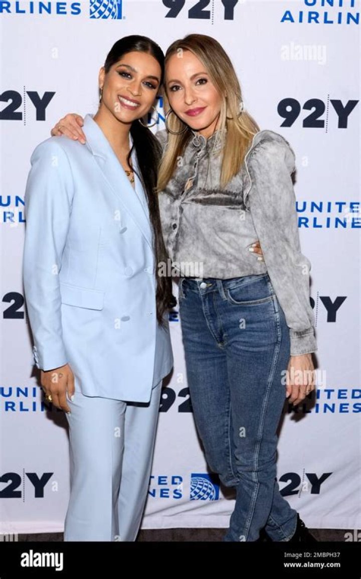 Who is Lilly Singh dating? Lilly Singh boyfriend, husband