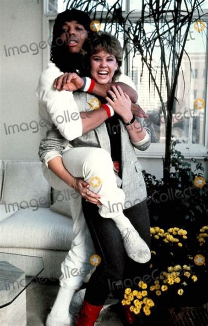 Who is Linda Blair dating? Linda Blair boyfriend, husband