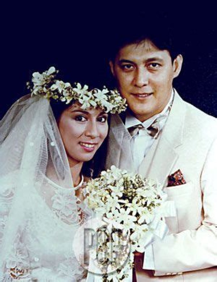 Who is Lyn Ynchausti dating? Lyn Ynchausti boyfriend, husband