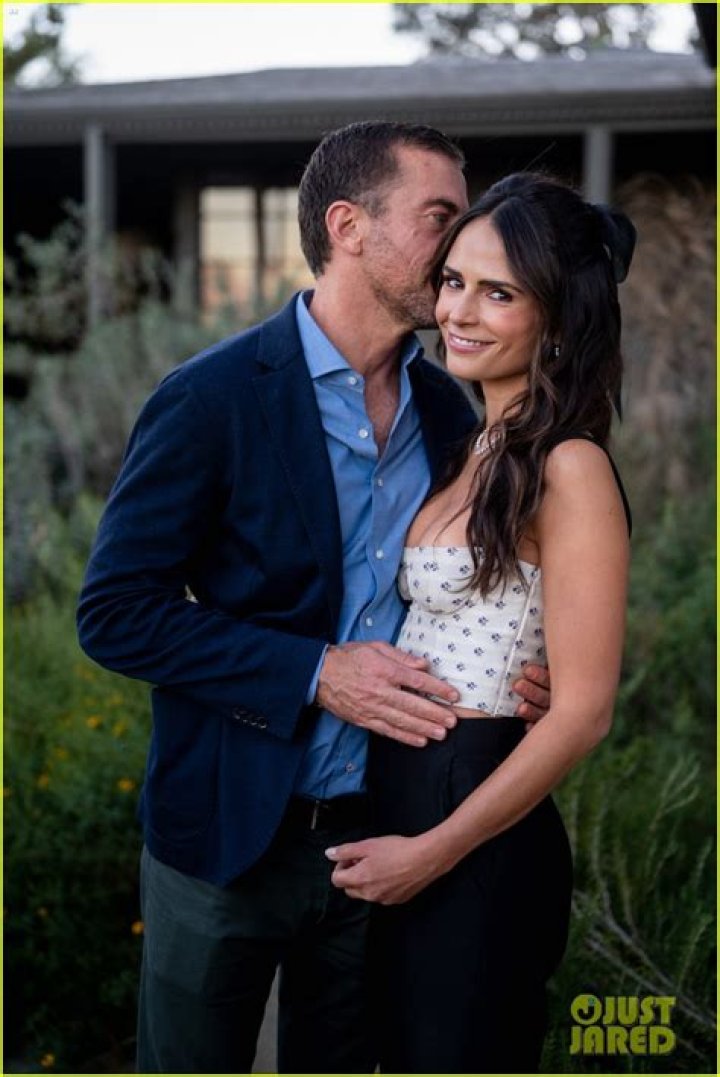 Who is Mason Morfit dating? Mason Morfit girlfriend, wife