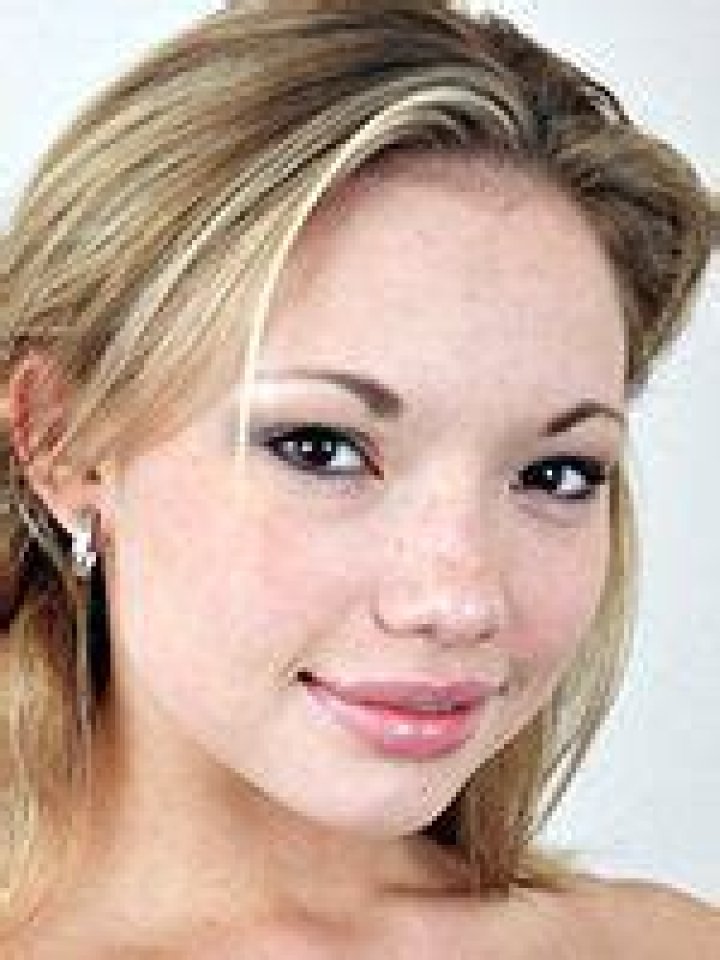 Who is Maya Hills dating? Maya Hills boyfriend, husband