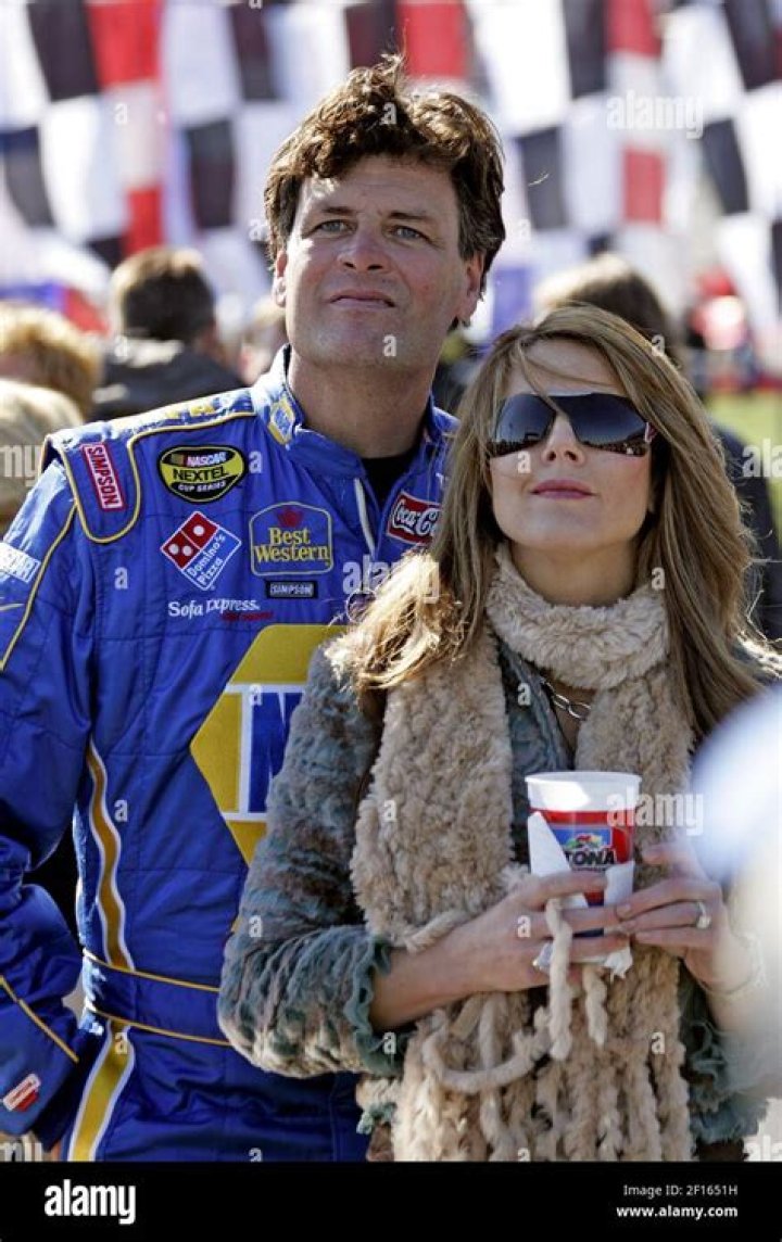 Who is Michael Waltrip dating? Michael Waltrip girlfriend, wife