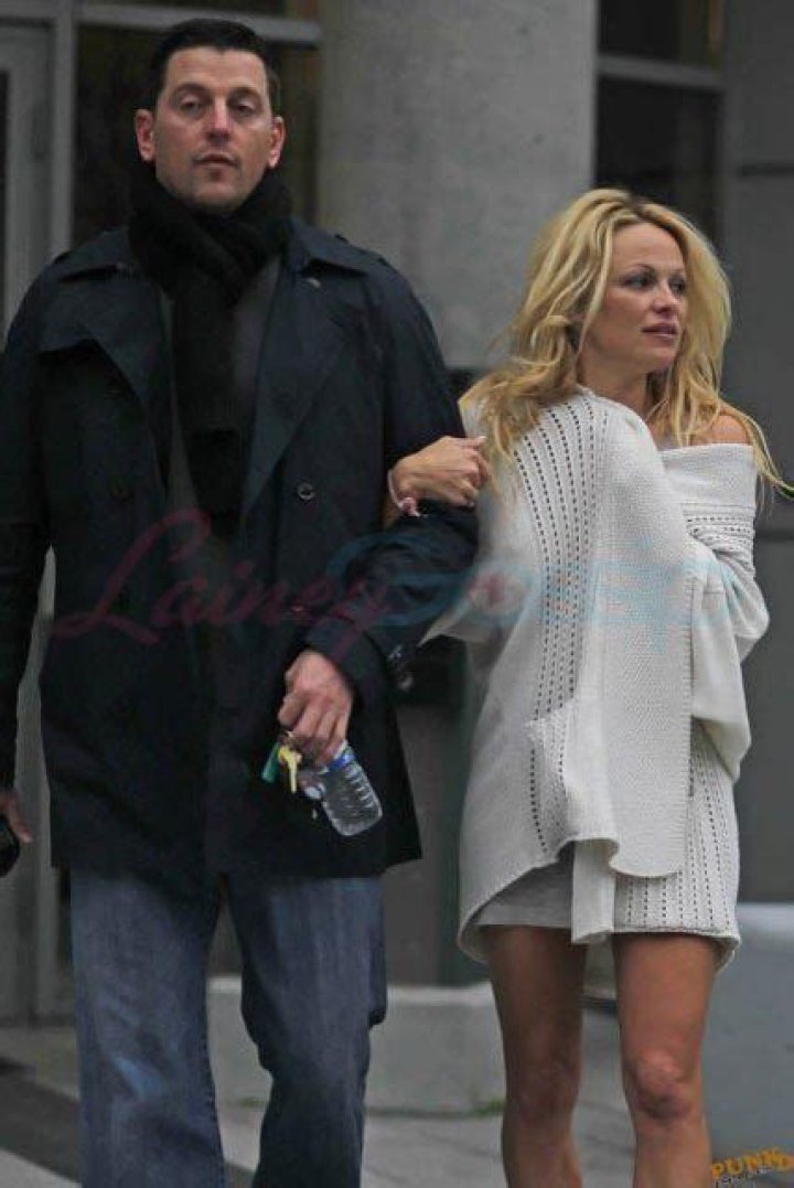 Who is Mitch Berger dating? Mitch Berger girlfriend, wife