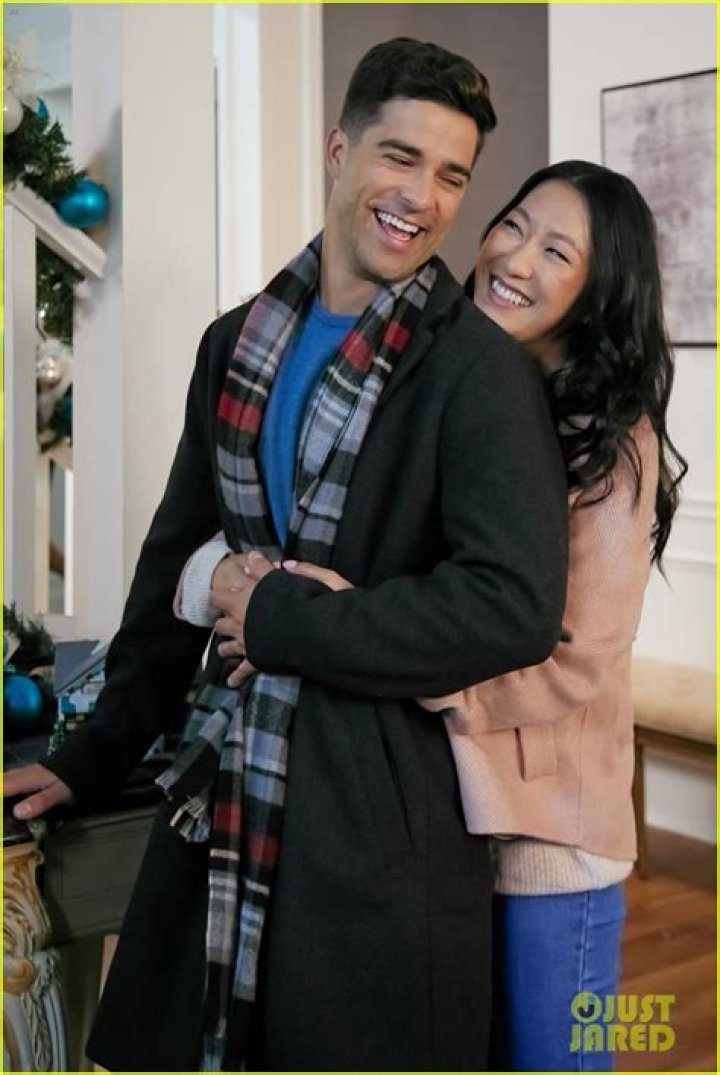 Who is Osric Chau dating? Osric Chau girlfriend, wife