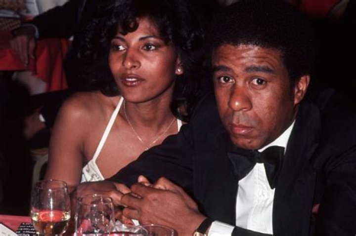 Who is Pam Grier dating? Pam Grier boyfriend, husband