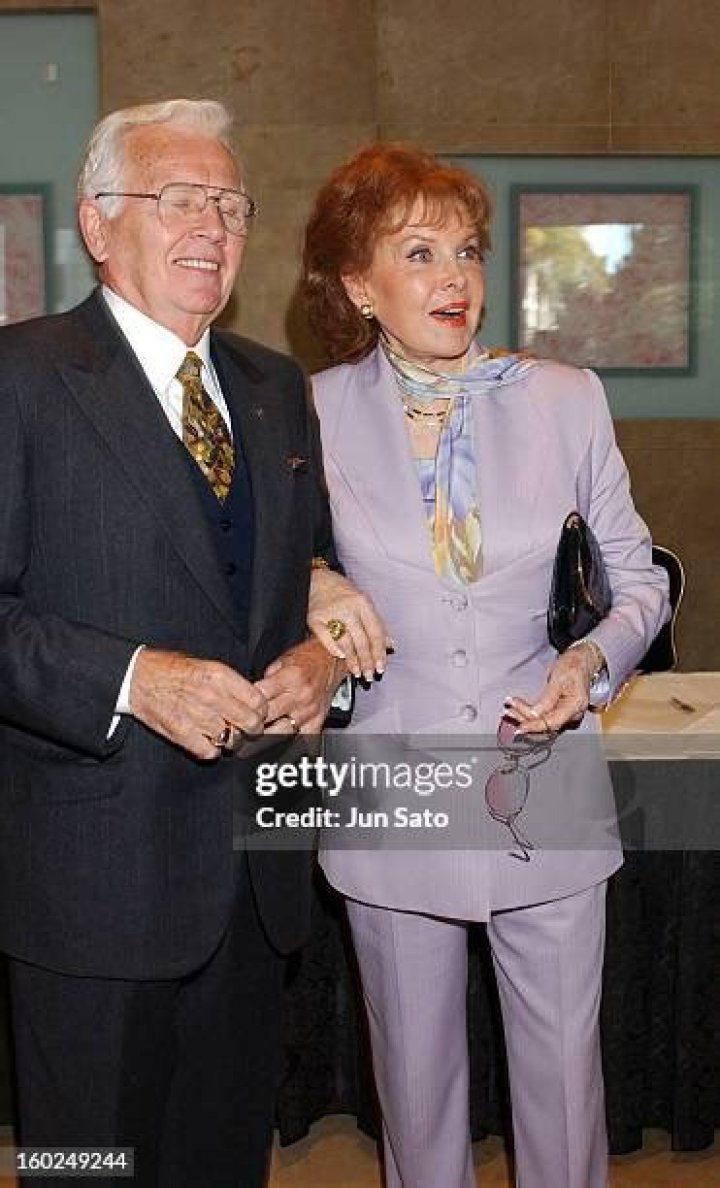 Who is Rhonda Fleming dating? Rhonda Fleming boyfriend, husband
