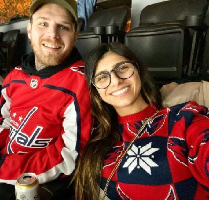 Who is Robert Sandberg dating? Robert Sandberg girlfriend, wife