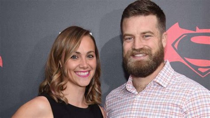 Who is Ryan Fitzpatrick dating? Ryan Fitzpatrick girlfriend, wife