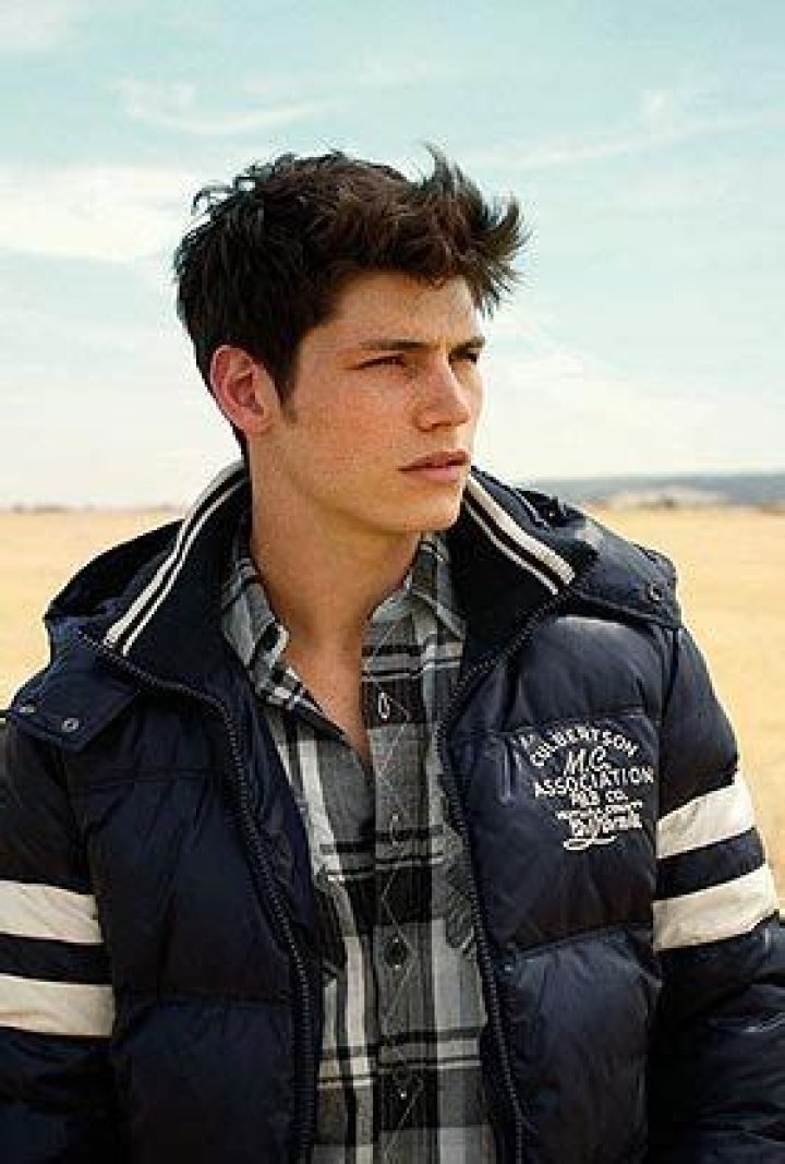 Who is Sam Way dating? Sam Way girlfriend, wife