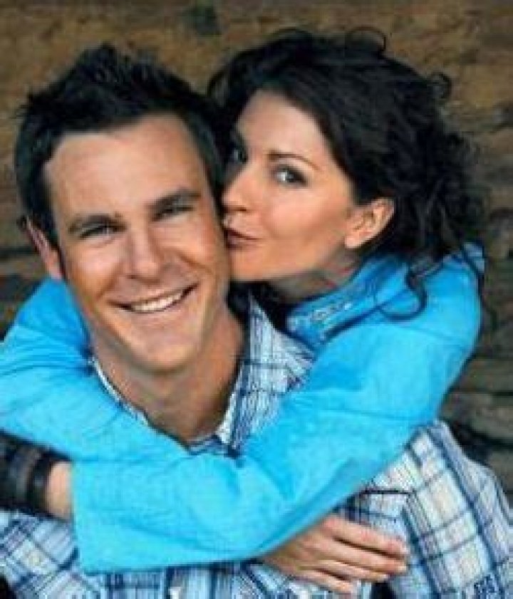 Who is Simmone Mackinnon dating? Simmone Mackinnon boyfriend, husband