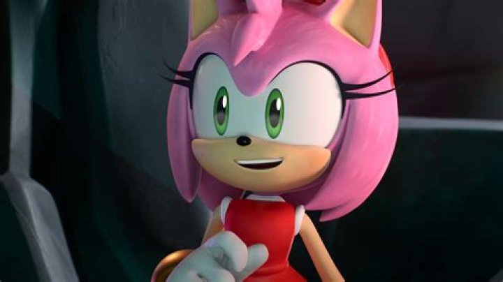 Who is Sonic’s girlfriend?