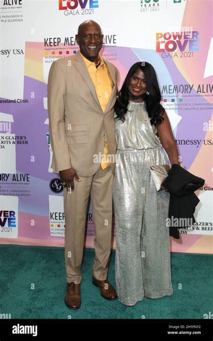 Who is Spencer Haywood dating? Spencer Haywood girlfriend, wife