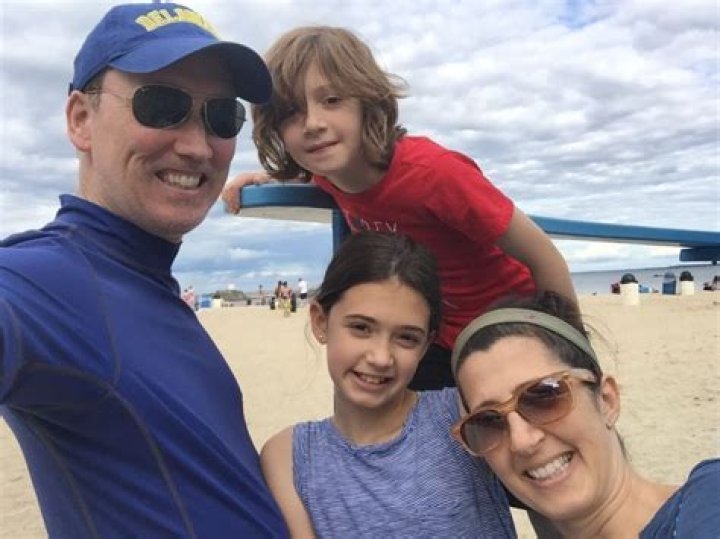 Who Is Tom Shillue Married To?