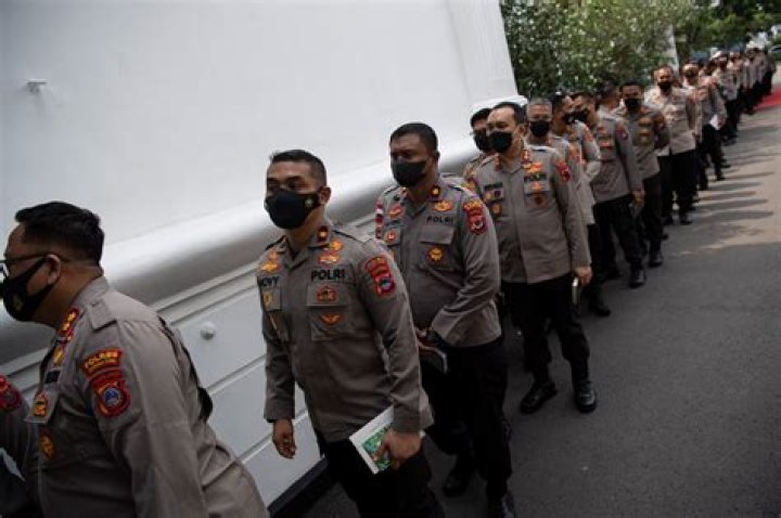 Who Will Clean Up Indonesia's Dirty Cop Problem?