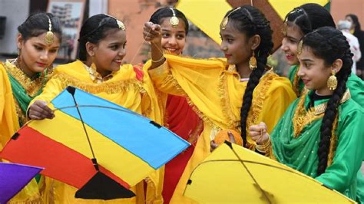 Why Basant Panchami is celebrated? Why people wear yellow clothes?