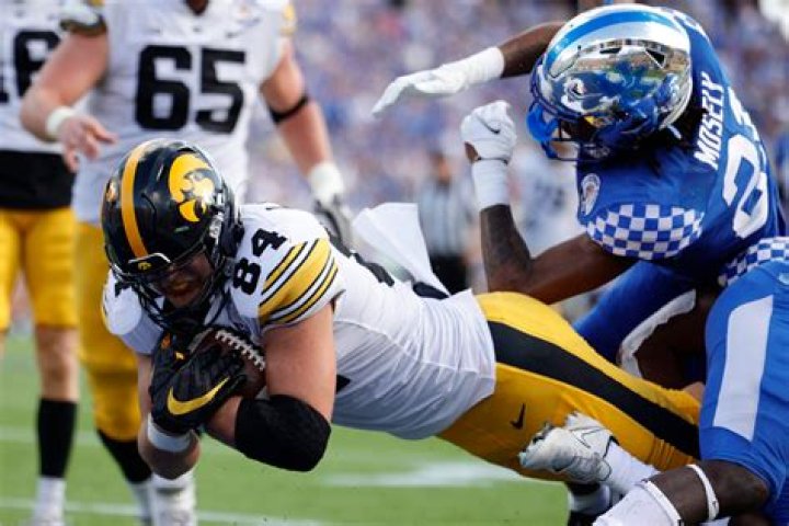 Why Iowa’s Sam LaPorta chose to return for 1 more season at ‘Tight End U’
