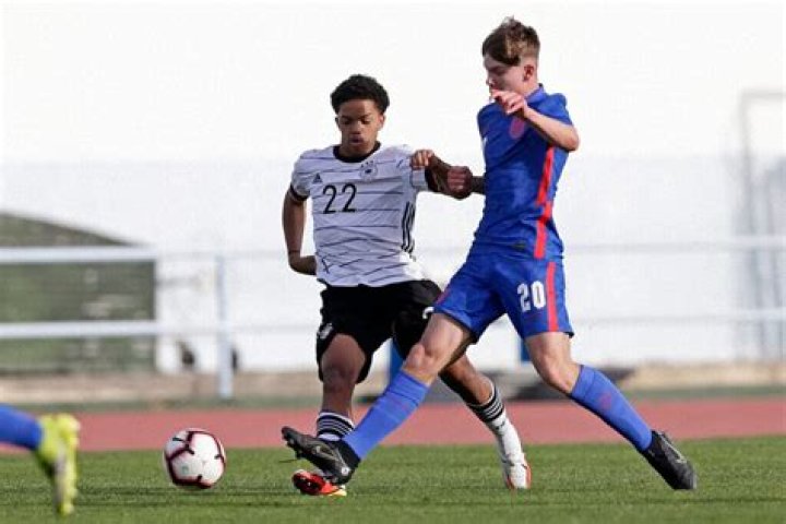 Why Tyler Dibling went from Southampton to Chelsea and back again in two months