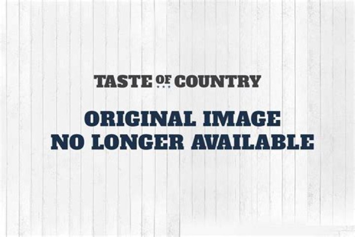 Win a Billy Currington Limited Edition Vinyl + Letterpress Print Poster
