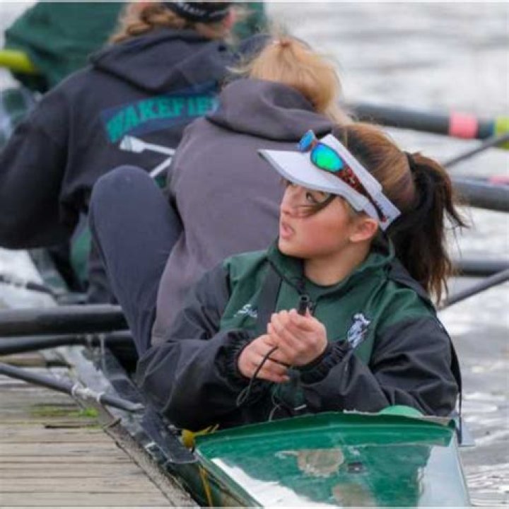 Womens Rowing Recruiting | Metropolitan Expeditionary Learning School