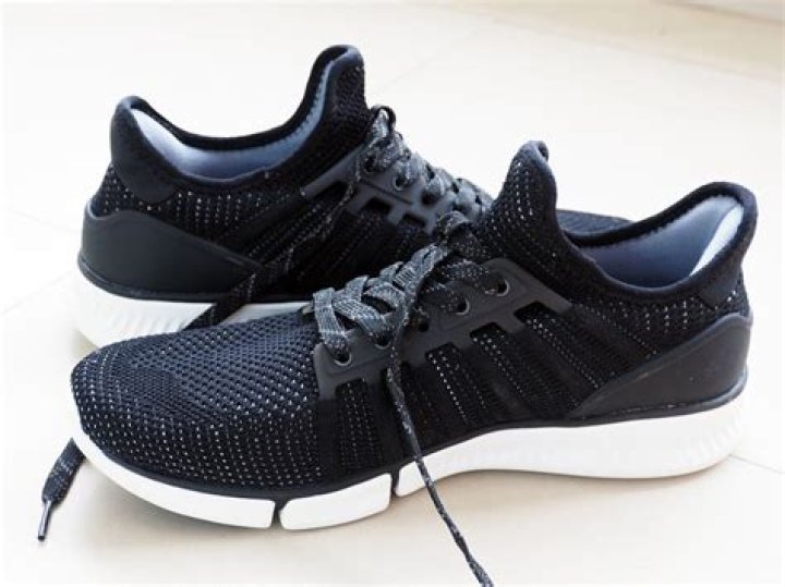 Xiaomi Mi Smart Shoes review: Obsessively track your workouts