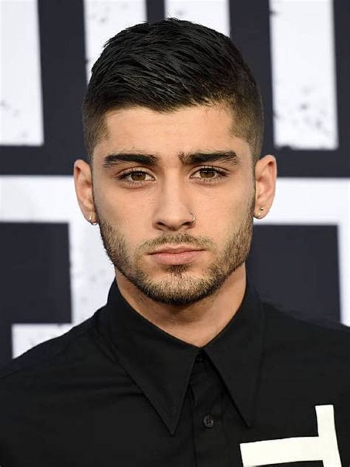 Zayn Malik Height Weight Body Stats