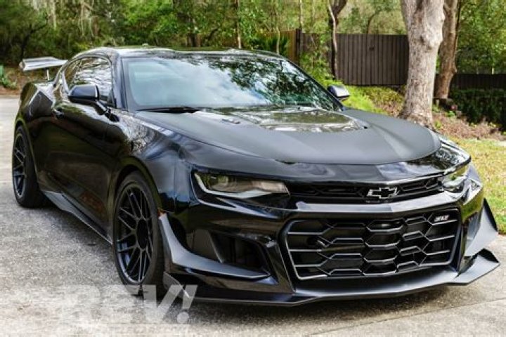 في السعودية.. شيفروليه كمارو ZL1 رسميًا في معرض جدة، قد تعجبك!