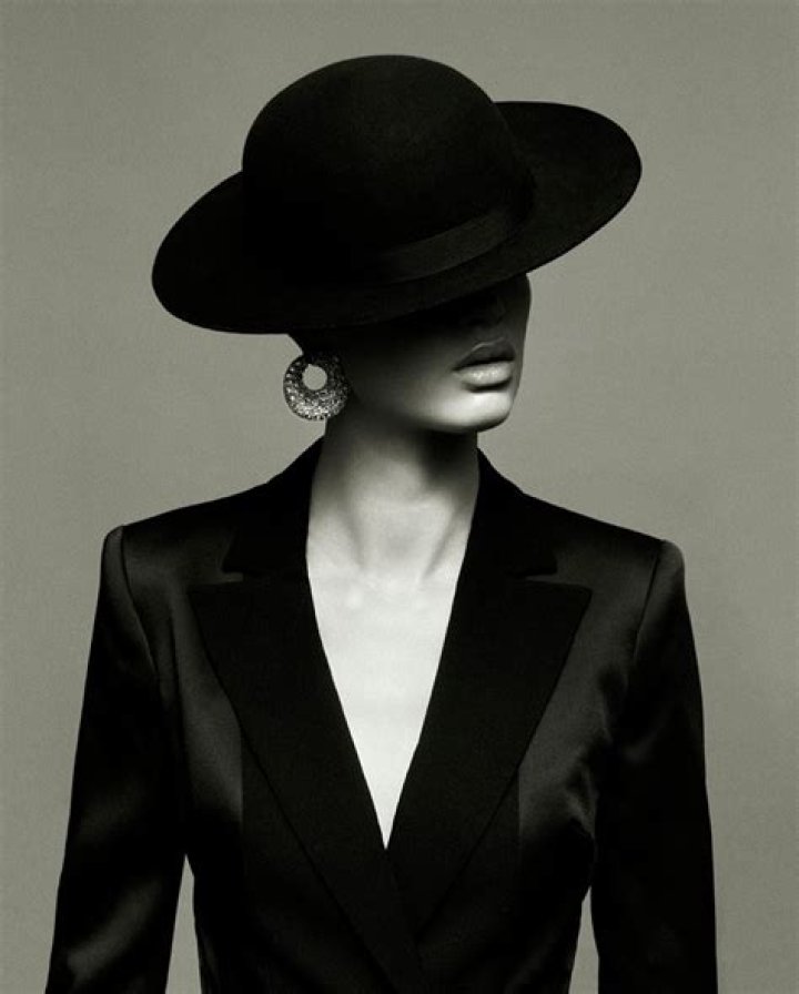 Zoe Aggeliki - Vulture