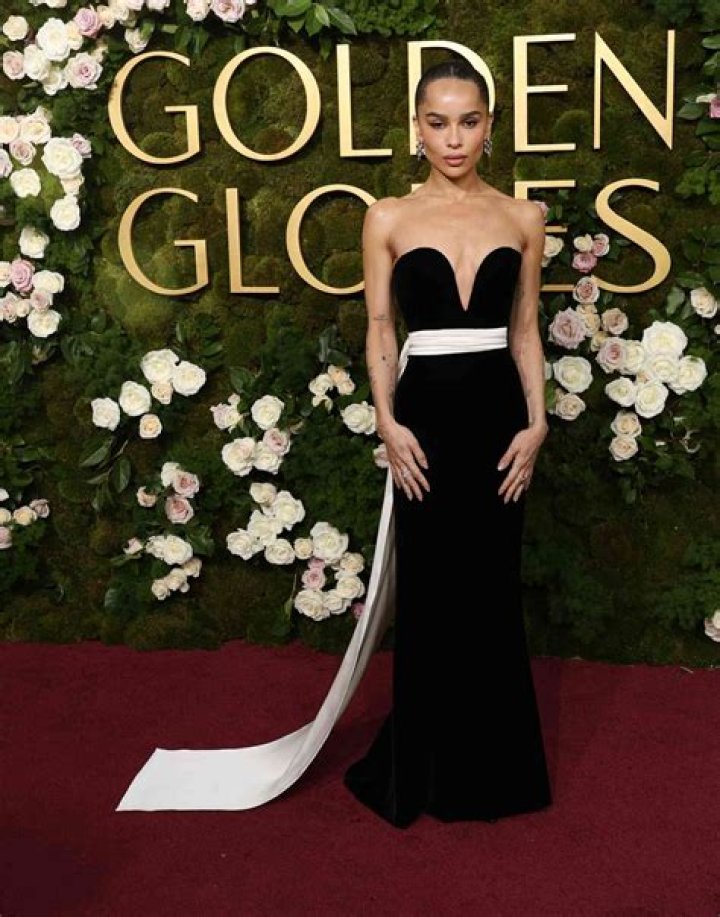Zoë Kravitz's Plunging Gown Featured a Diamond-Shaped Belly Button Cutout